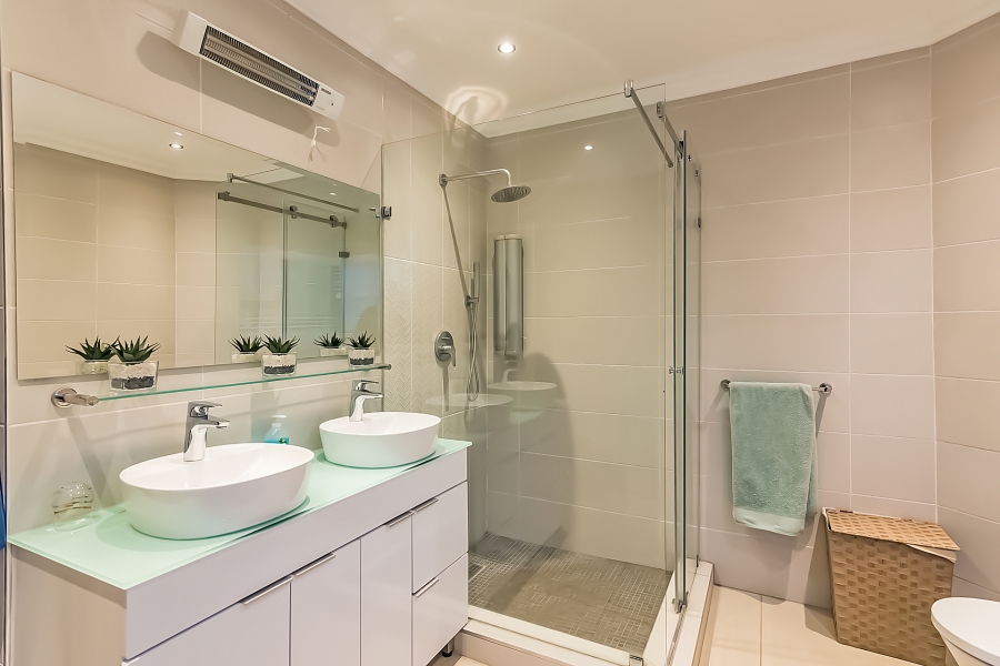 5 Bedroom Property for Sale in Club Milos Estate Free State